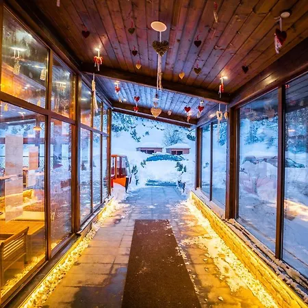 Hotel And Relax Moreni 4*