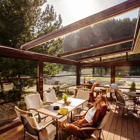 Hotel And Relax Moreni 4*