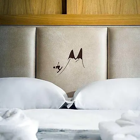 Hotel And Relax Moreni 4*