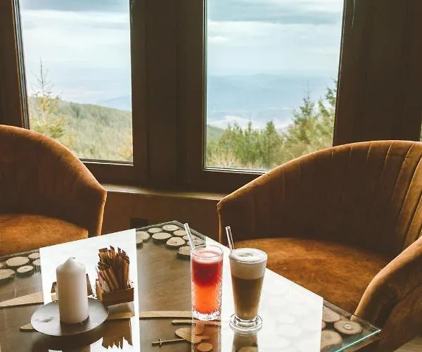 Хотел And Relax Moreni 4*